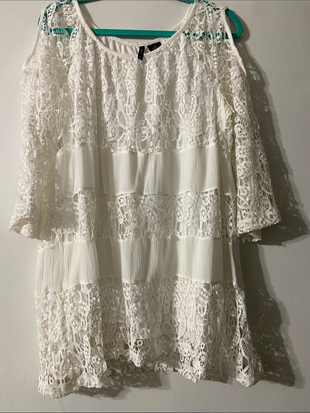 new directions Cream Lace Cold-Shoulder Tunic